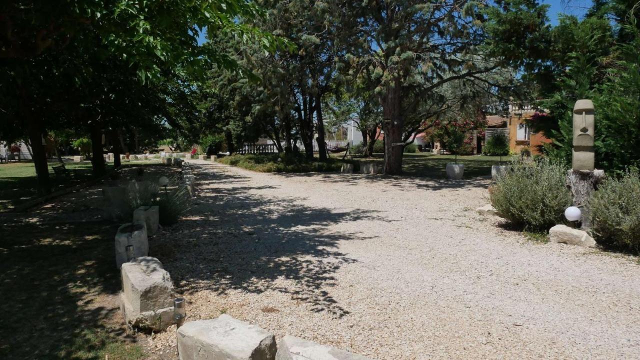 Apartmán Mas Maurane - Les Lavandes Aux Portes D'Arles Tarascon Exteriér fotografie
